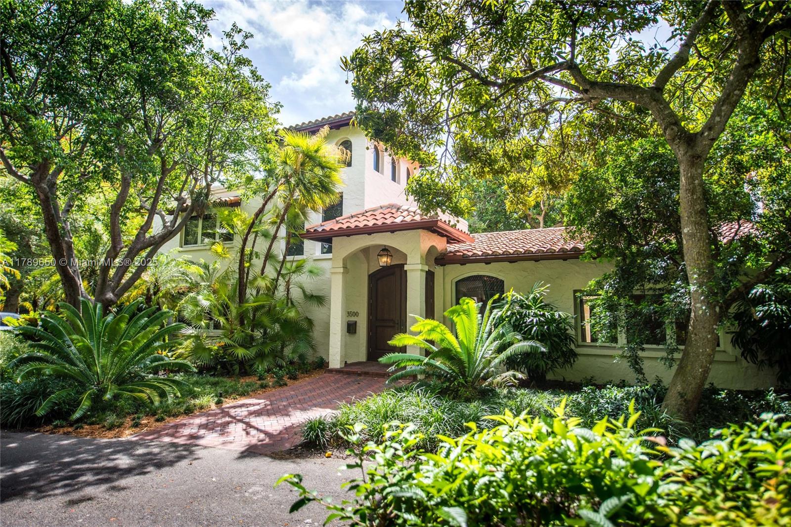 Rental Property at 3500 Munroe Dr, Coconut Grove, Broward County, Florida - Bedrooms: 4 
Bathrooms: 5  - $29,500 MO.