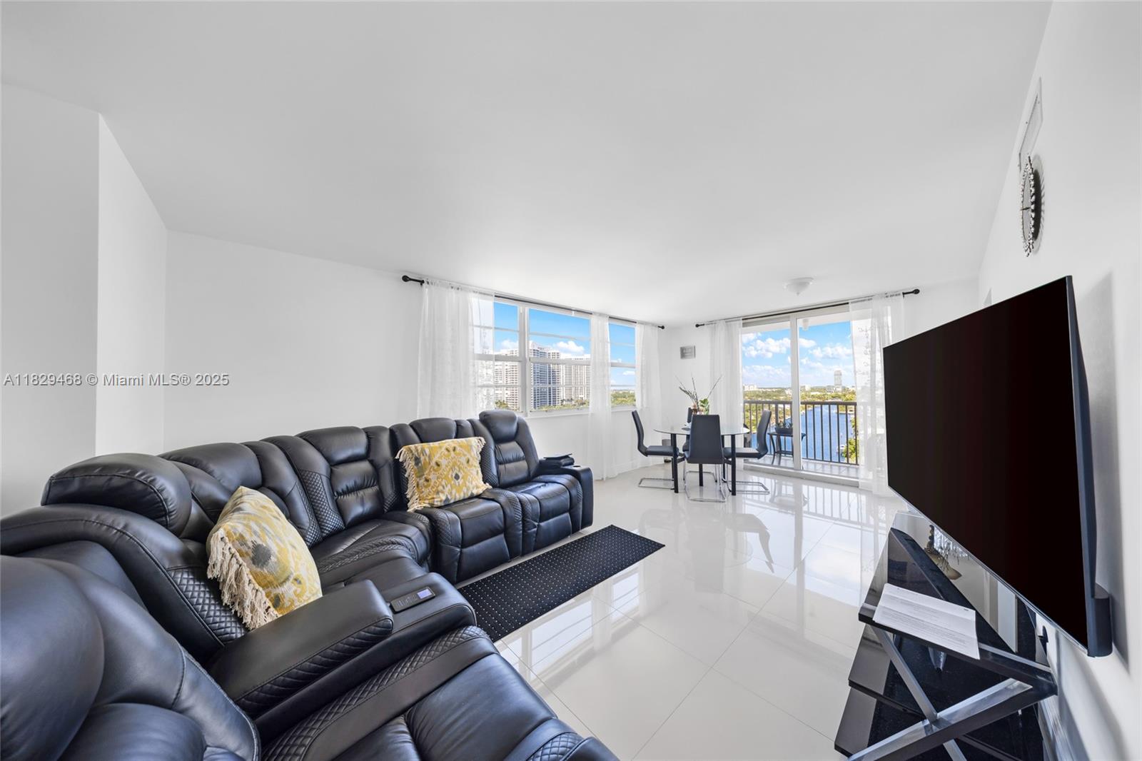 3161 S Ocean Dr 1510