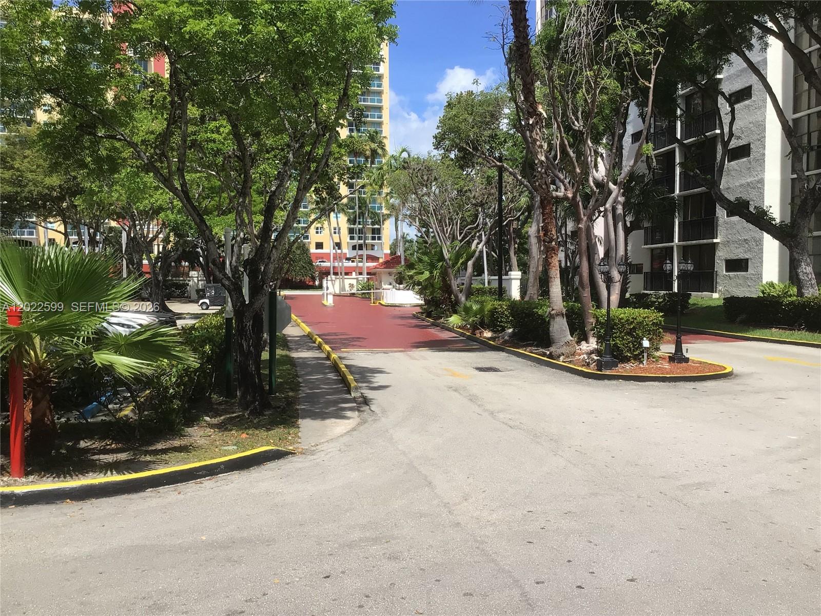 PLAZA OF AMERICAS CONDO P - Residential