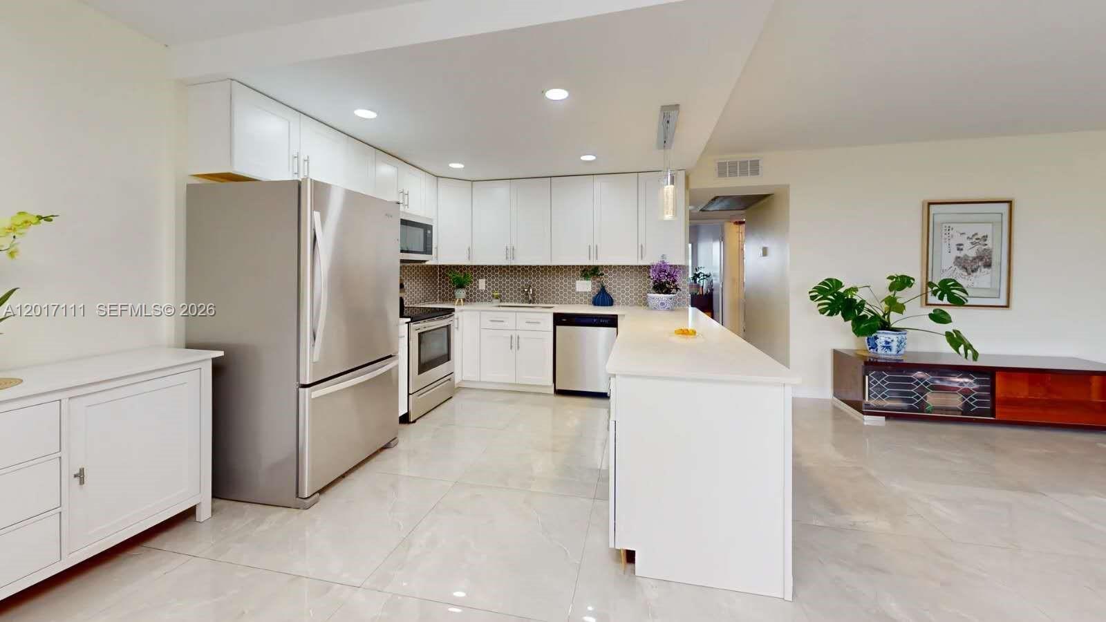 WELLINGTON CONDOS - Residential