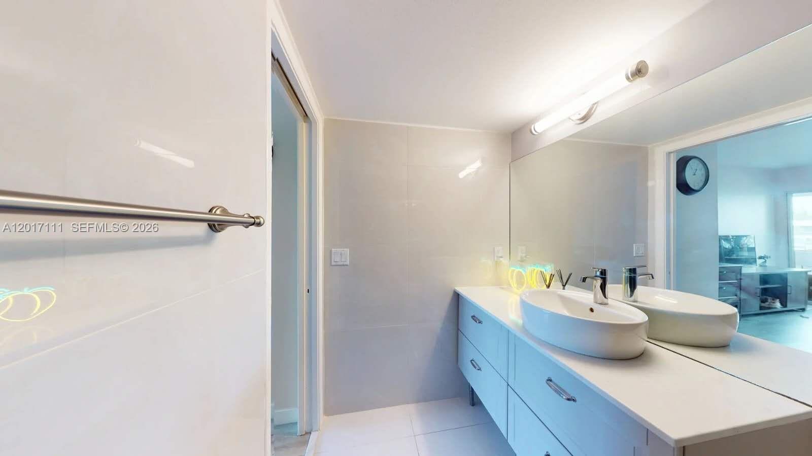 WELLINGTON CONDOS - Residential