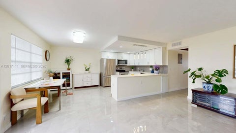 Photo of 325 Wellington G #G, West Palm Beach, FL 33417 (MLS # A12017111)