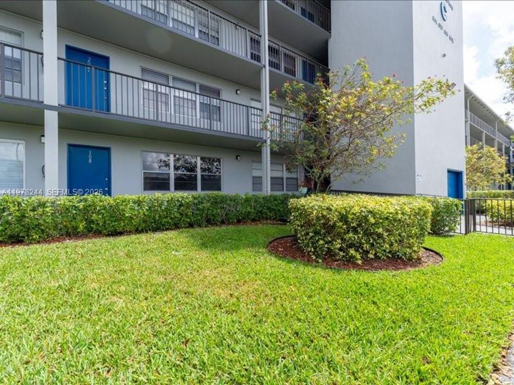 Photo of 301 SW 135th Ave #108C, Pembroke Pines, FL 33027 (MLS # A11978244)