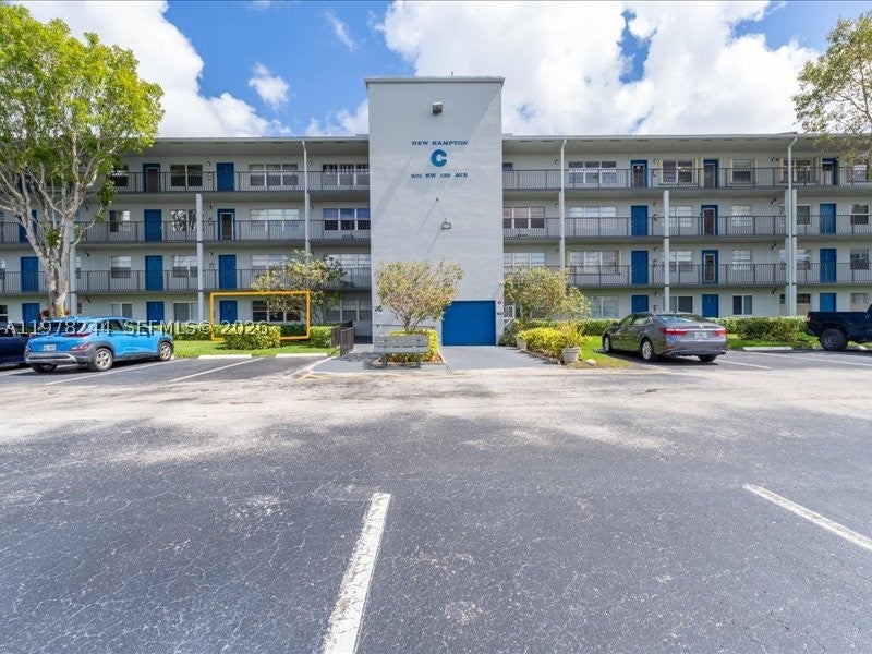 301 SW 135th Ave