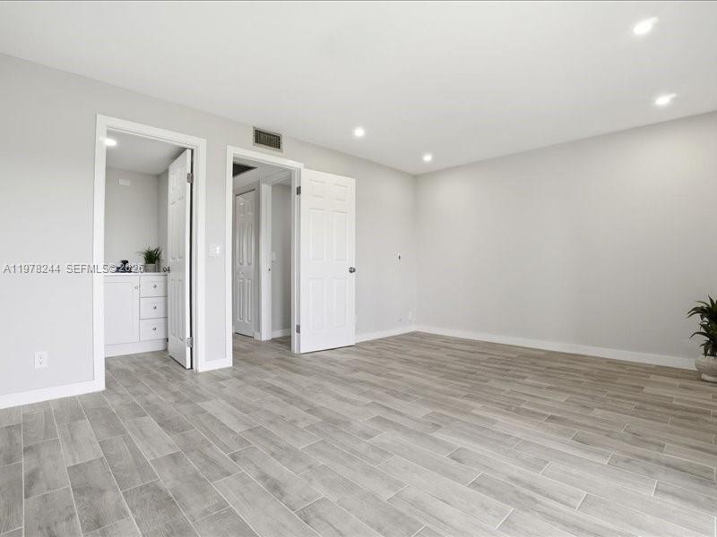 NEW HAMPTON AT CENTURY VI - Residential