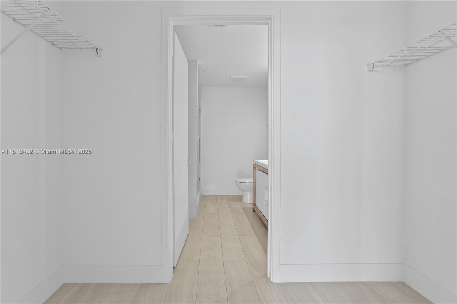 METROPICA NORTH TOWER ONE - Residential Lease
