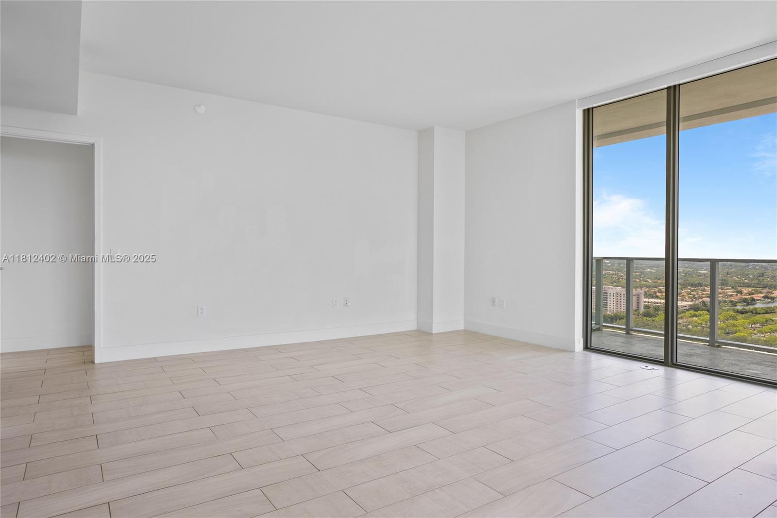 METROPICA NORTH TOWER ONE - Residential Lease
