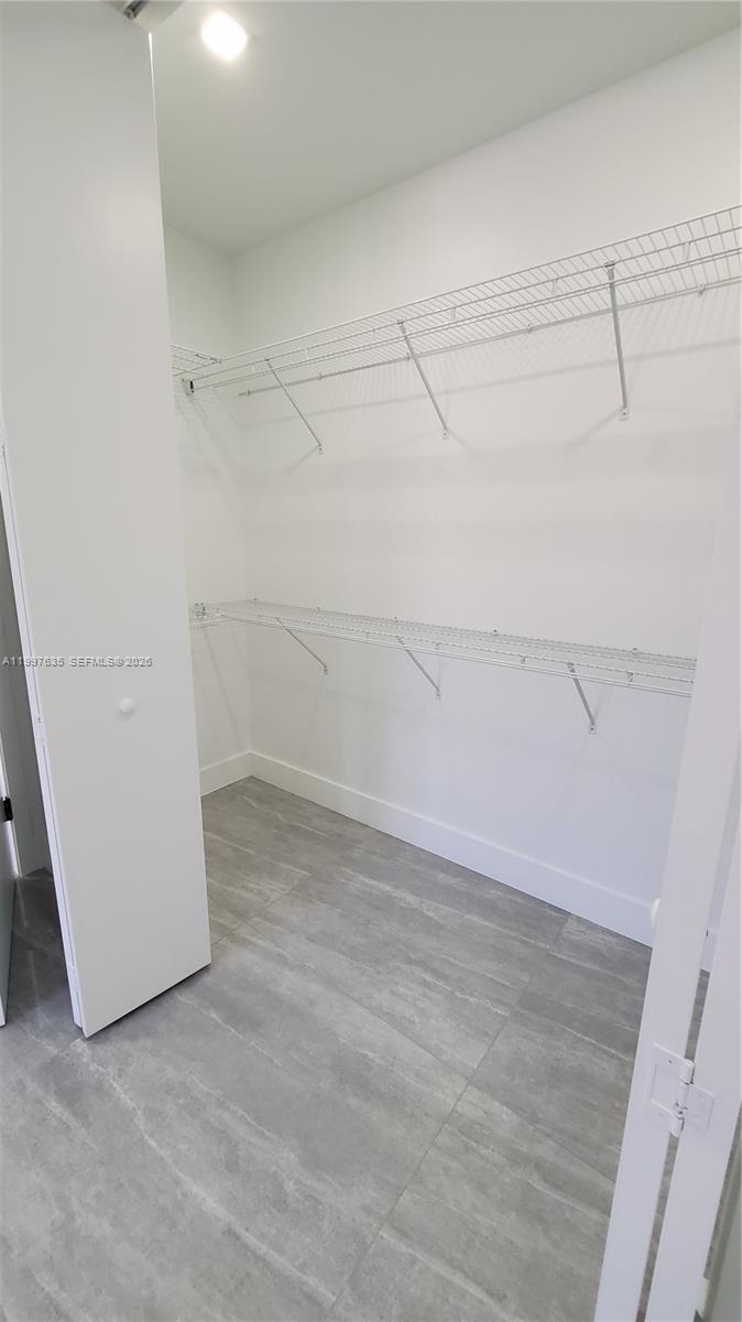 KIRKLAND HEIGHTS AMD - Residential Lease