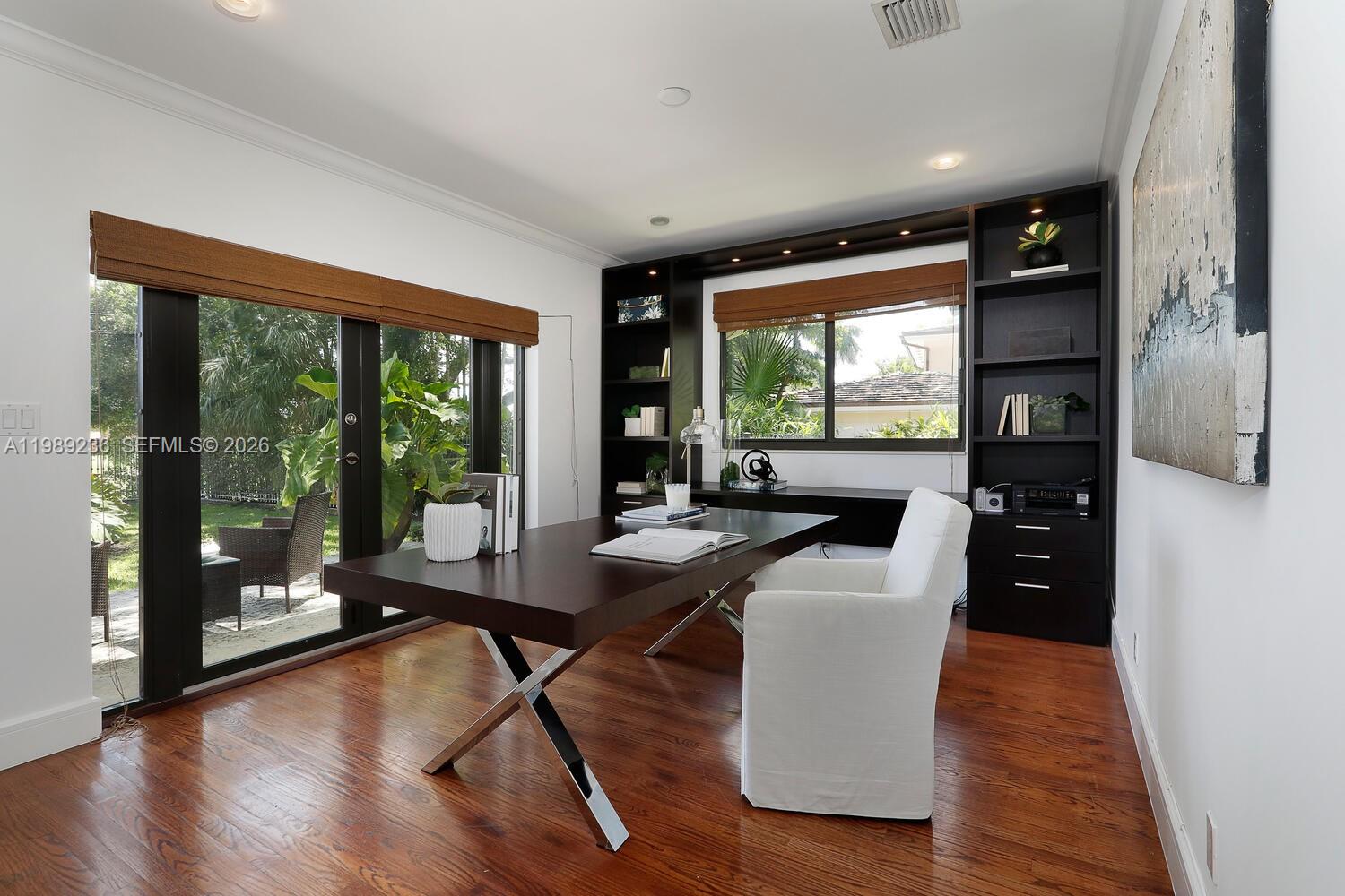 CORAL GABLES COUNTRY CLUB - Residential Lease