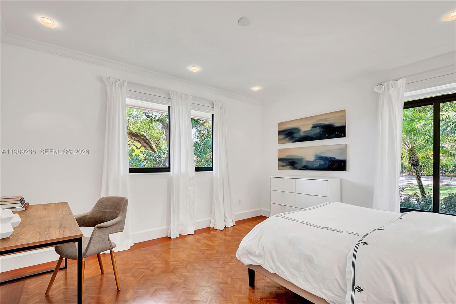 CORAL GABLES COUNTRY CLUB - Residential Lease