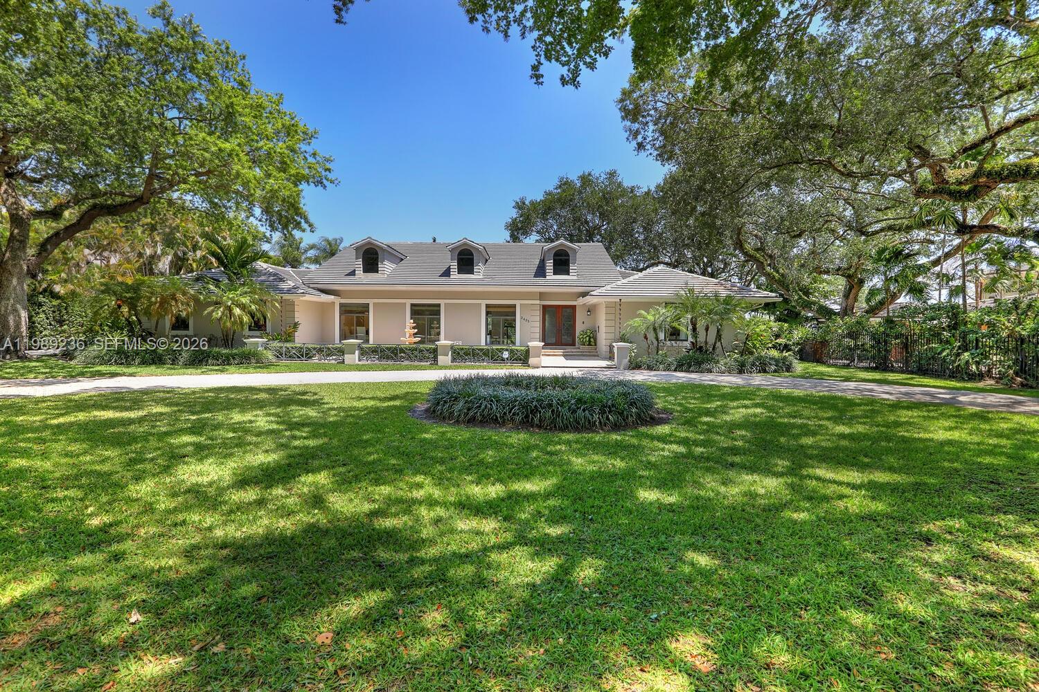 CORAL GABLES COUNTRY CLUB - Residential Lease