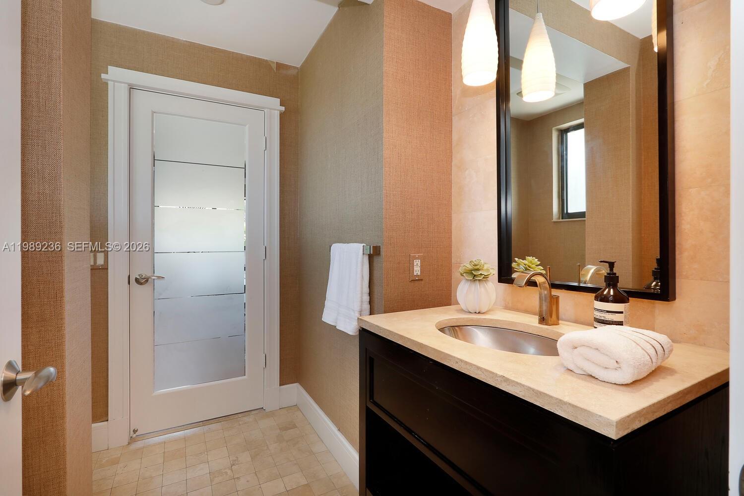 CORAL GABLES COUNTRY CLUB - Residential Lease