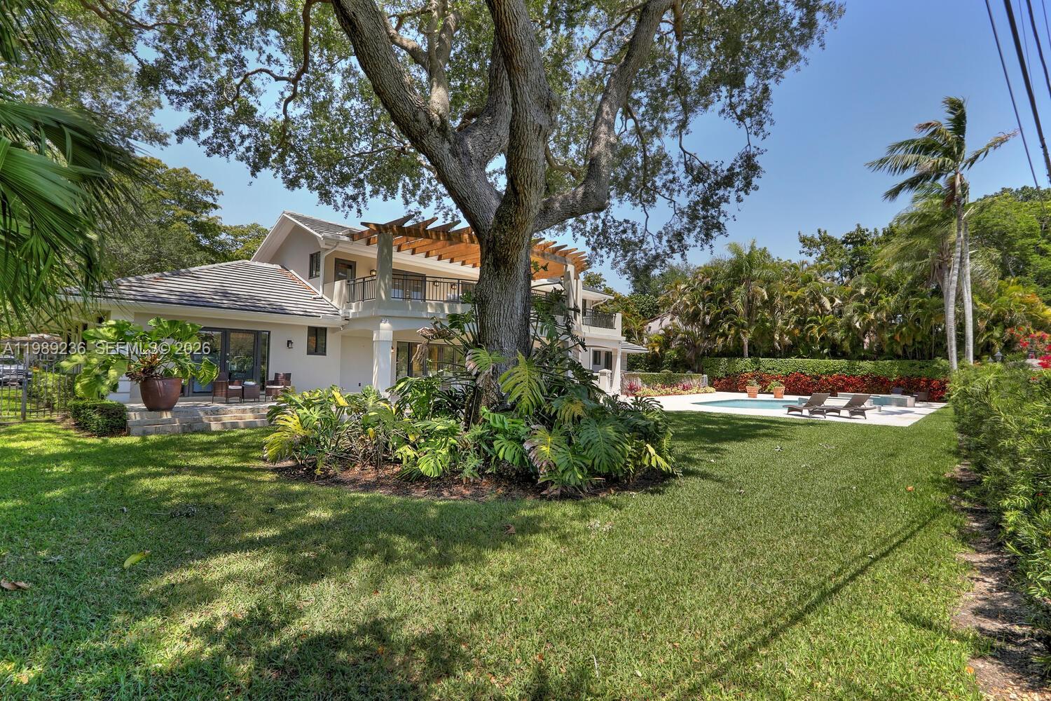 CORAL GABLES COUNTRY CLUB - Residential Lease