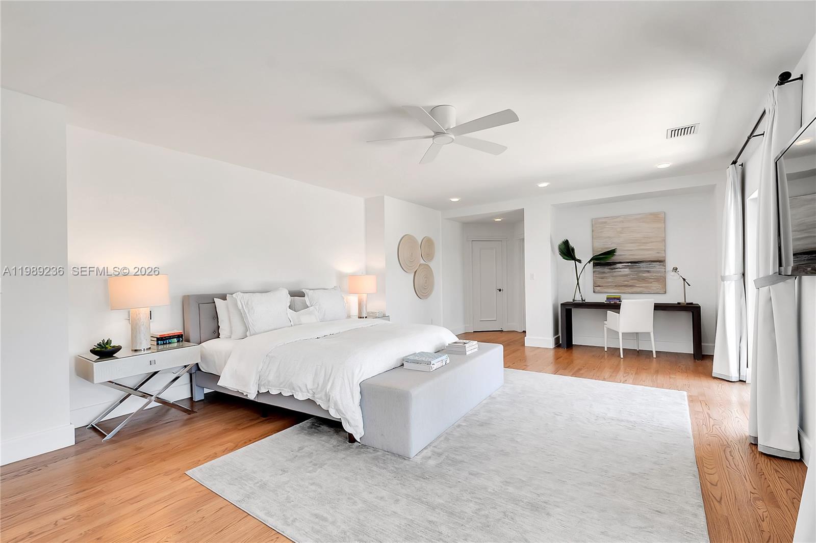 CORAL GABLES COUNTRY CLUB - Residential Lease