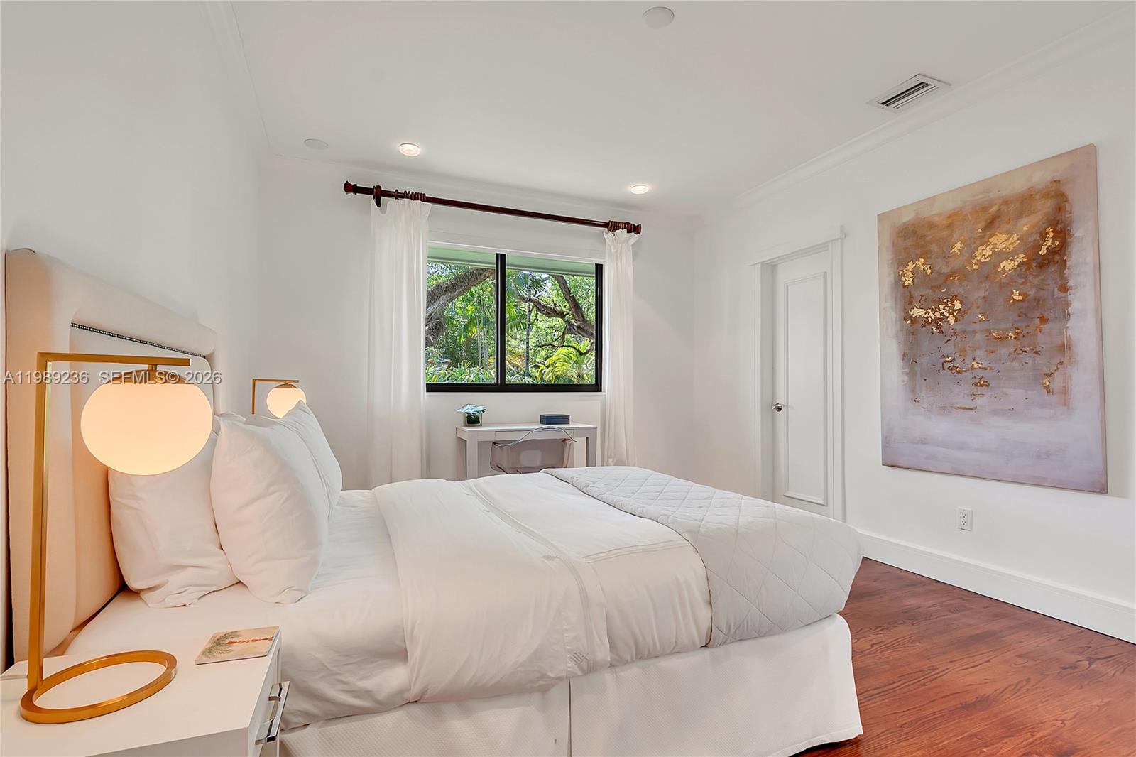 CORAL GABLES COUNTRY CLUB - Residential Lease