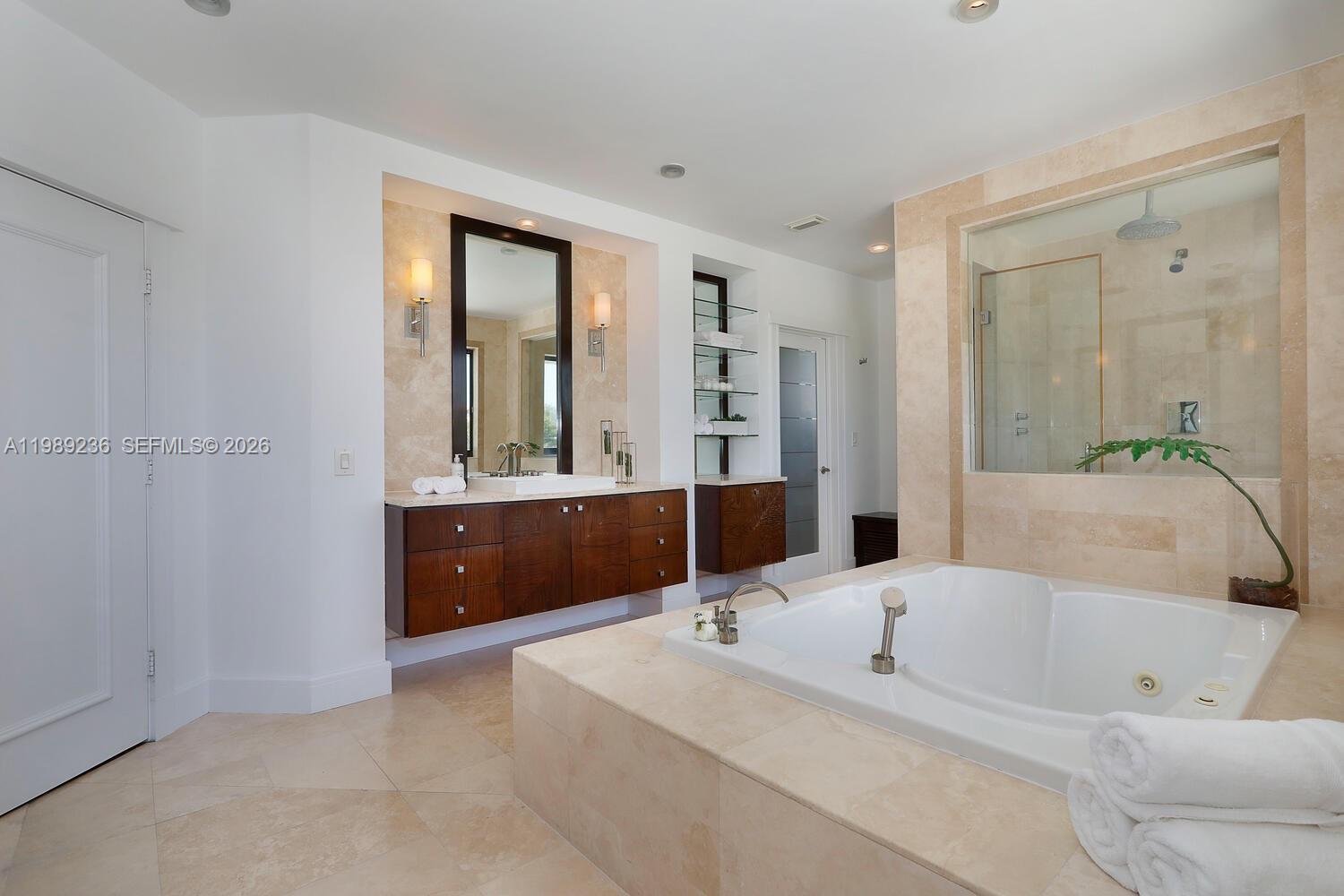 CORAL GABLES COUNTRY CLUB - Residential Lease