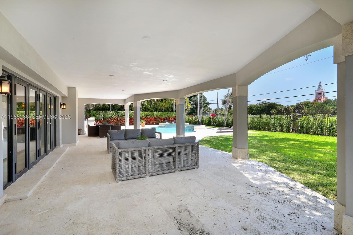 CORAL GABLES COUNTRY CLUB - Residential Lease