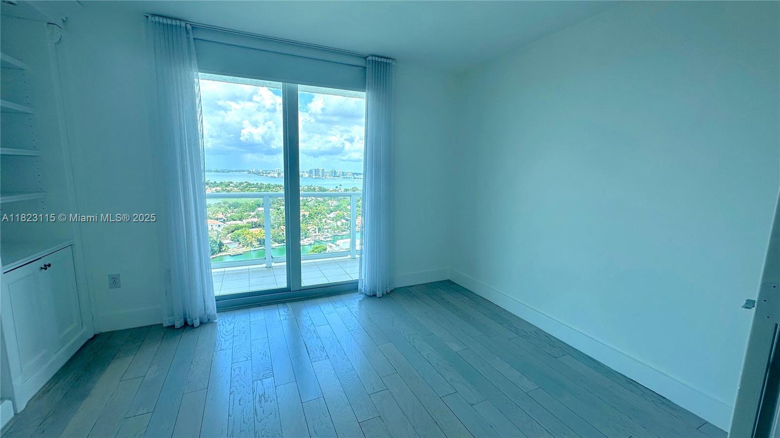 THE GRANDVIEW CONDO - Residential Lease