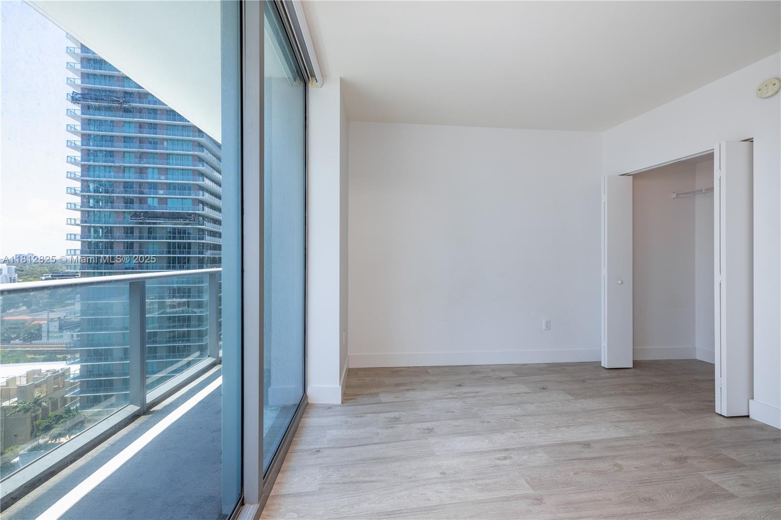 1100 MILLECENTO RESIDENCE - Residential