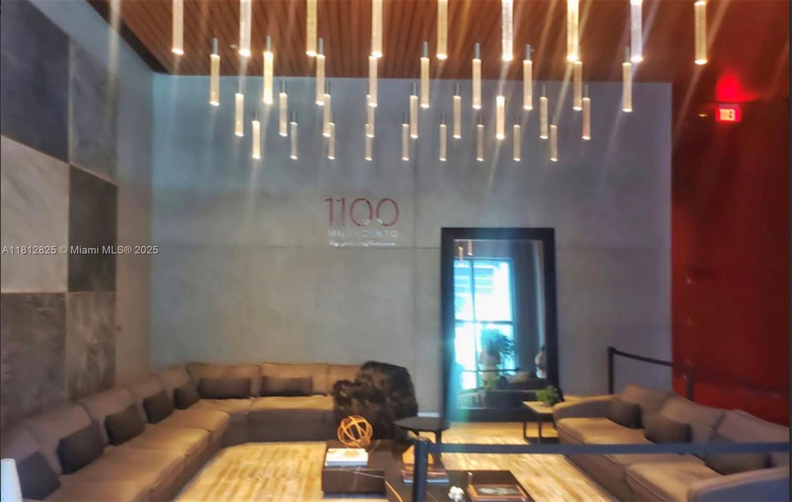 1100 MILLECENTO RESIDENCE - Residential