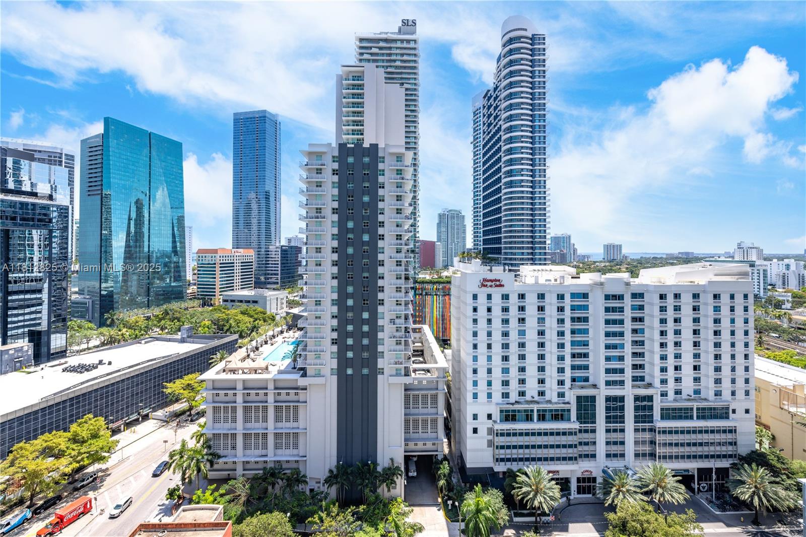 1100 MILLECENTO RESIDENCE - Residential