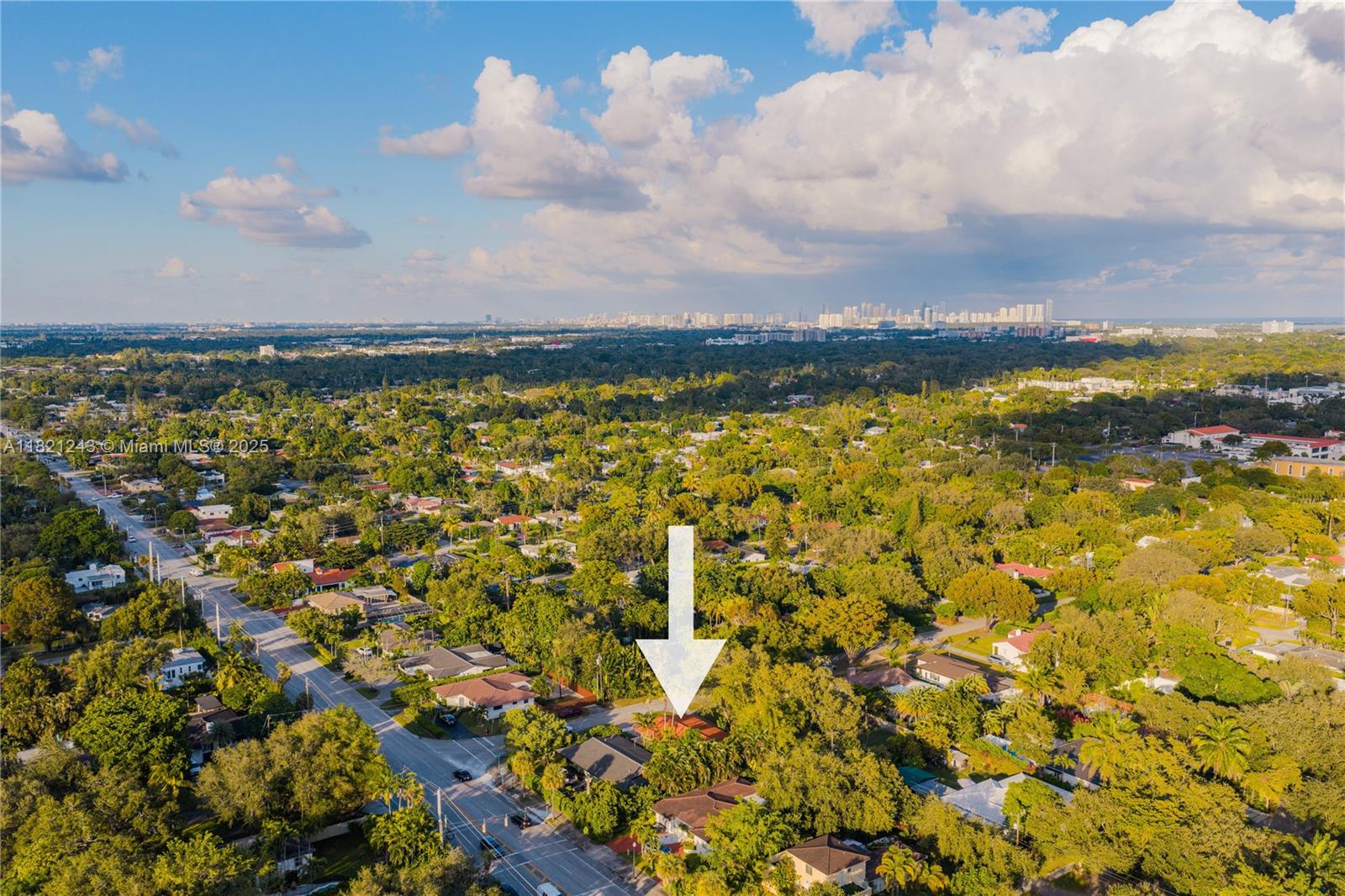 CHARMING Mia Shores - Residential