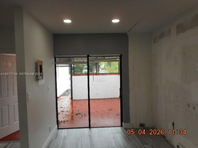 WEDGEWOOD CONDOMINIUM - Residential