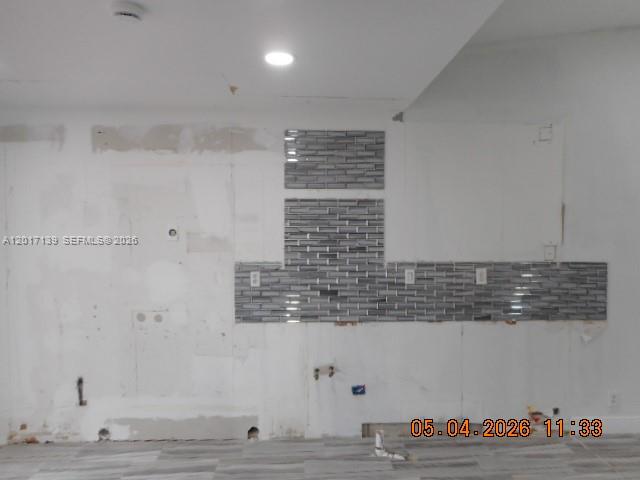 WEDGEWOOD CONDOMINIUM - Residential