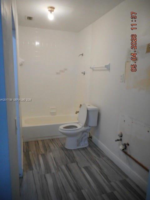 WEDGEWOOD CONDOMINIUM - Residential