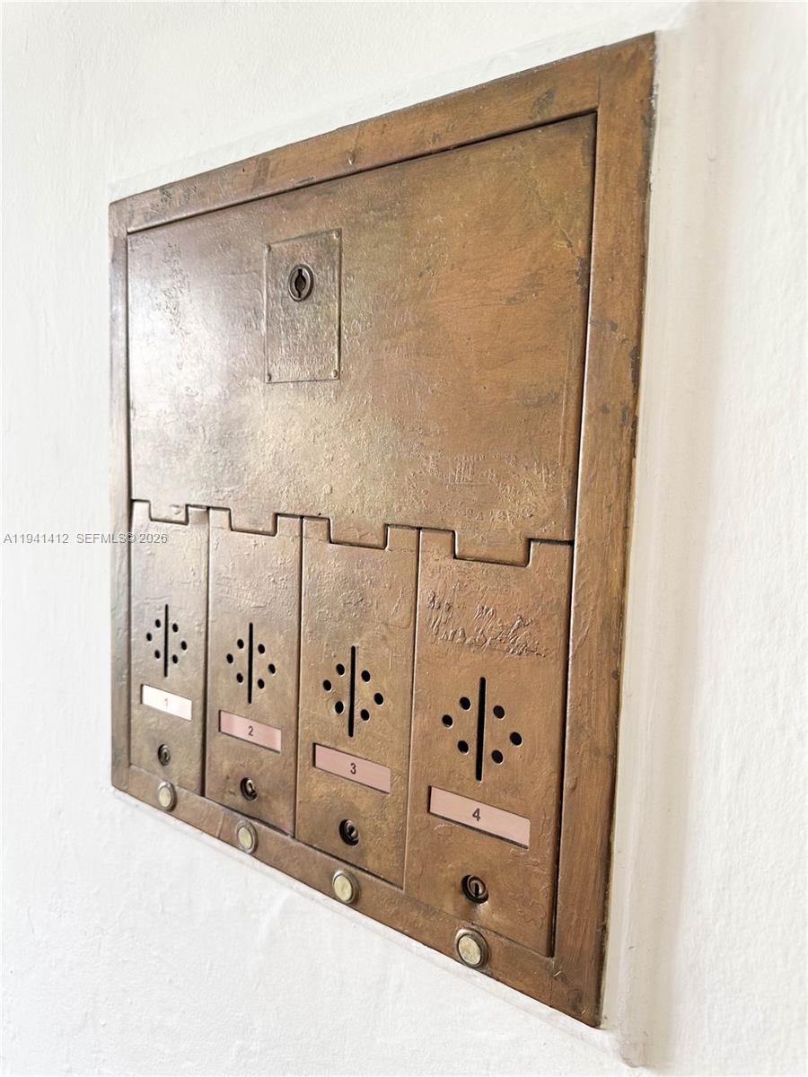 CITY OF MIAMI SOUTH - Residential Lease