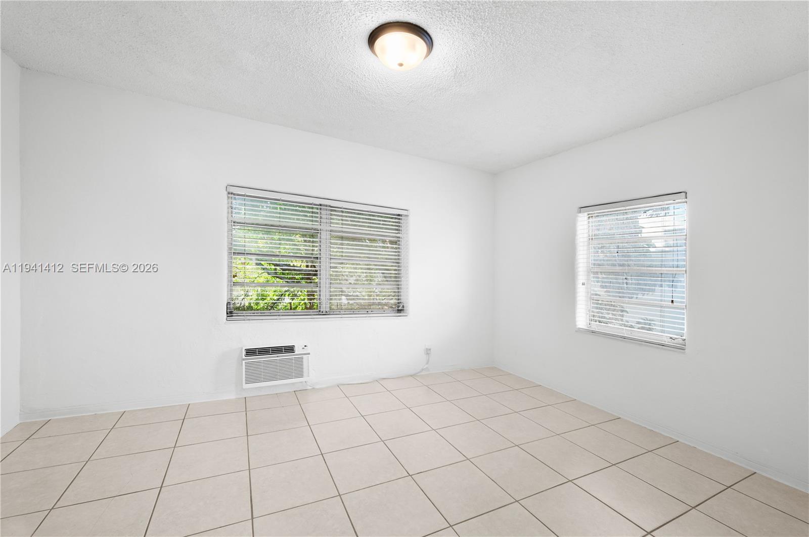 CITY OF MIAMI SOUTH - Residential Lease