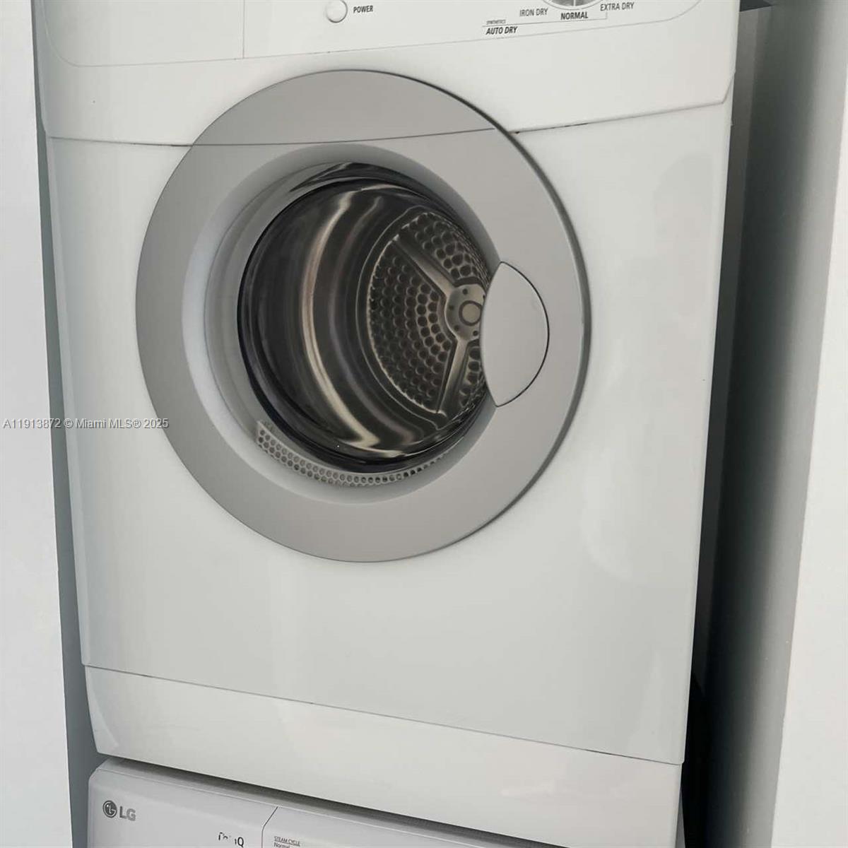 BRICKELL HOUSE - Residential