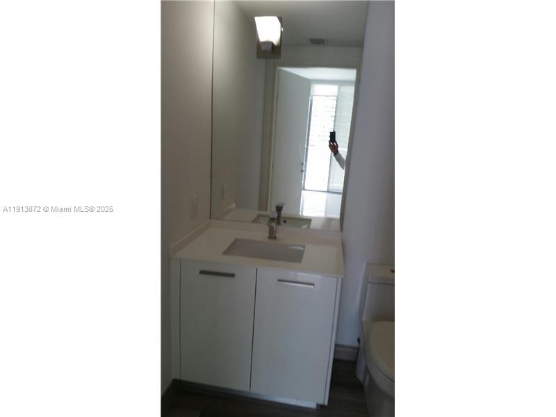 BRICKELL HOUSE - Residential