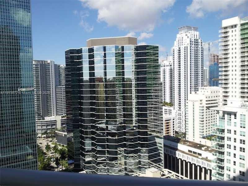 BRICKELL HOUSE - Residential