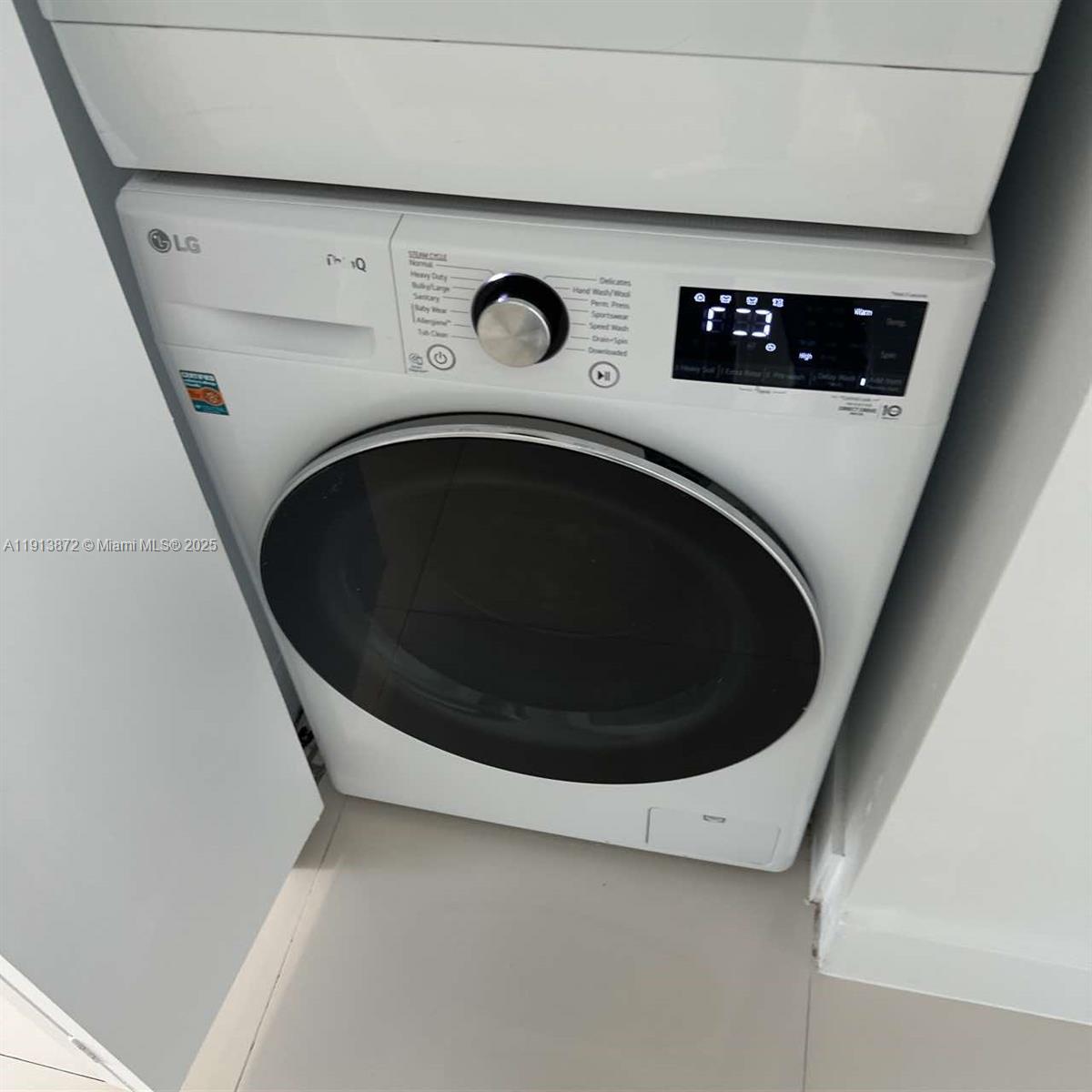 BRICKELL HOUSE - Residential