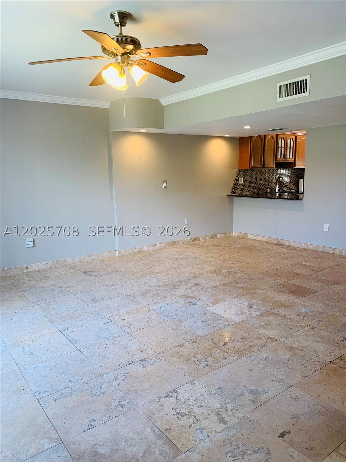 1651 NE 115th St 21C
