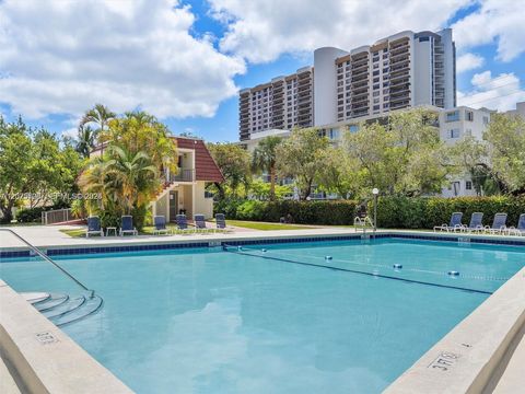Tiny photo for 1651 NE 115th St #21C, Miami, FL 33181 (MLS # A12025708)