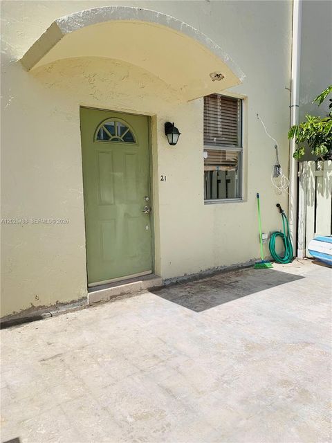 Photo of 1651 NE 115th St #21C, Miami, FL 33181 (MLS # A12025708)