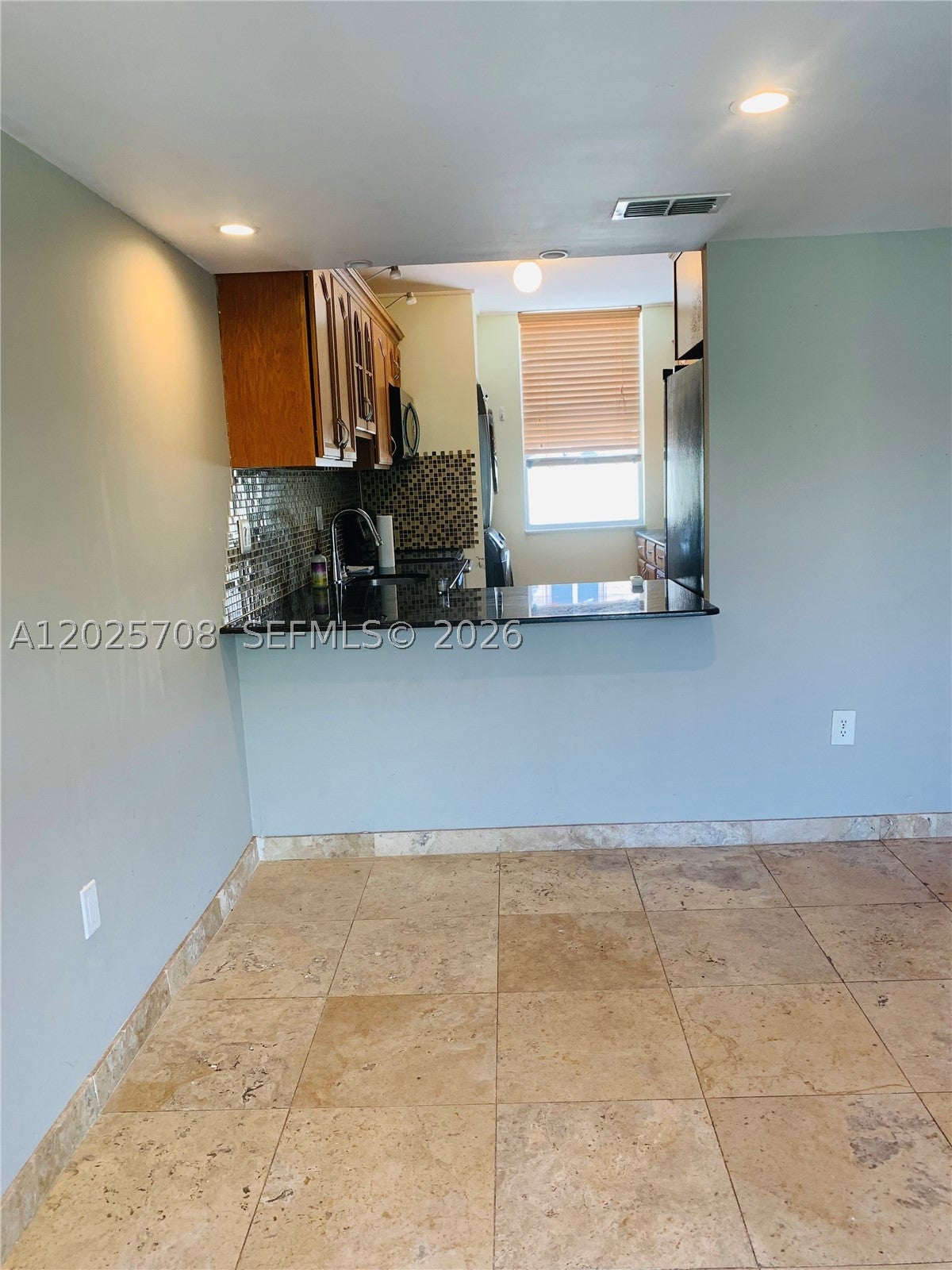 1651 NE 115th St 21C