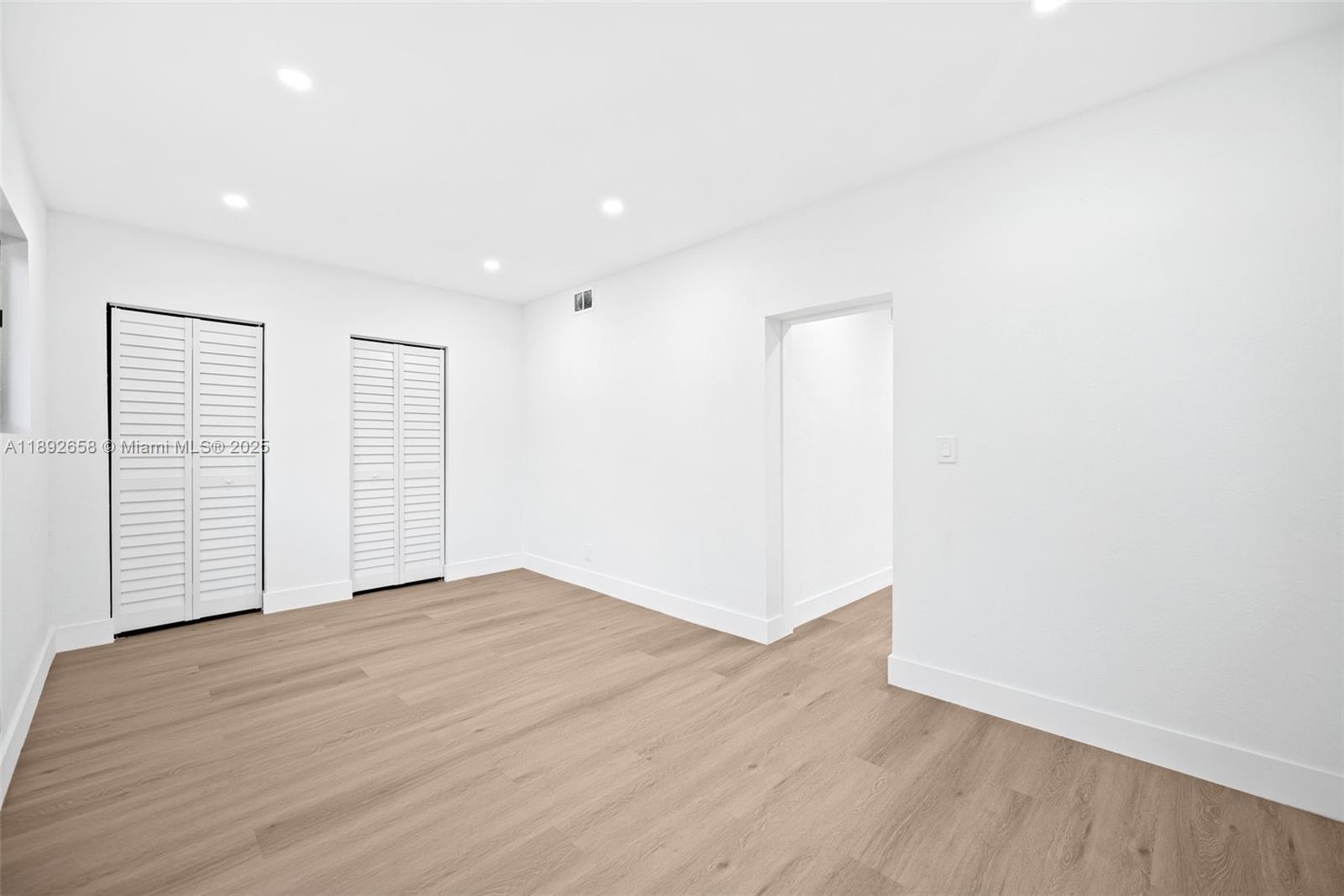 S MIAMI HEIGHTS ADDN H - Residential