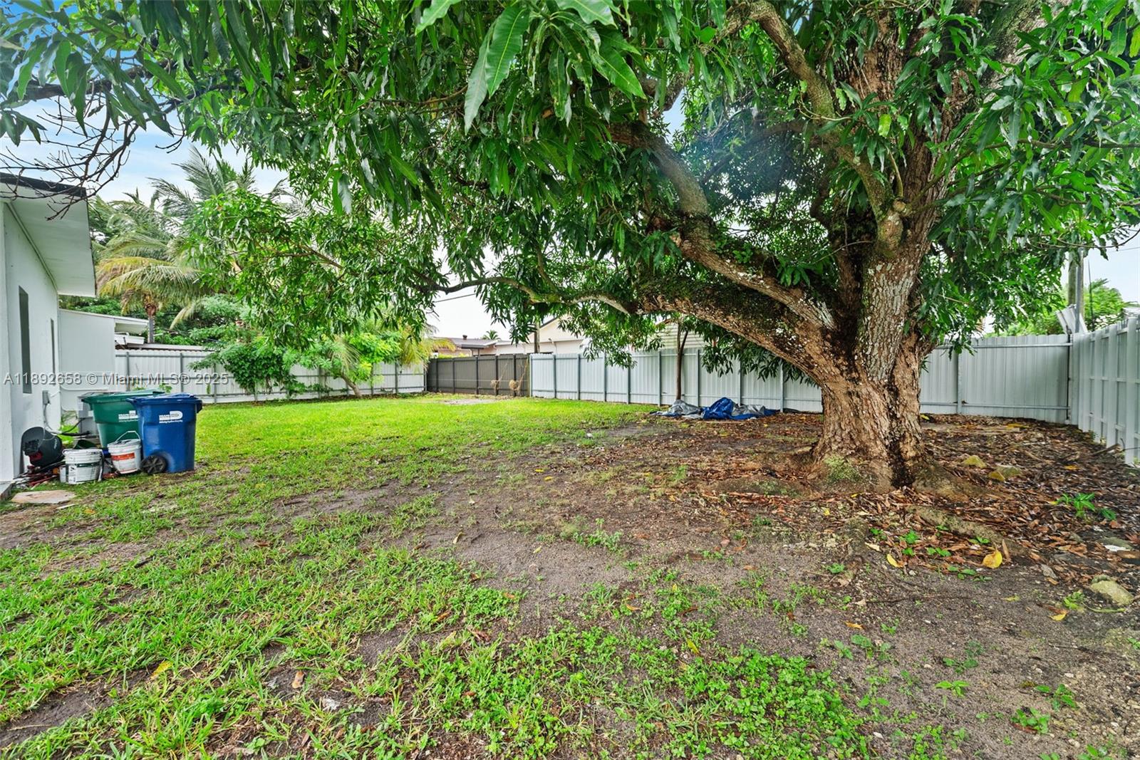 S MIAMI HEIGHTS ADDN H - Residential