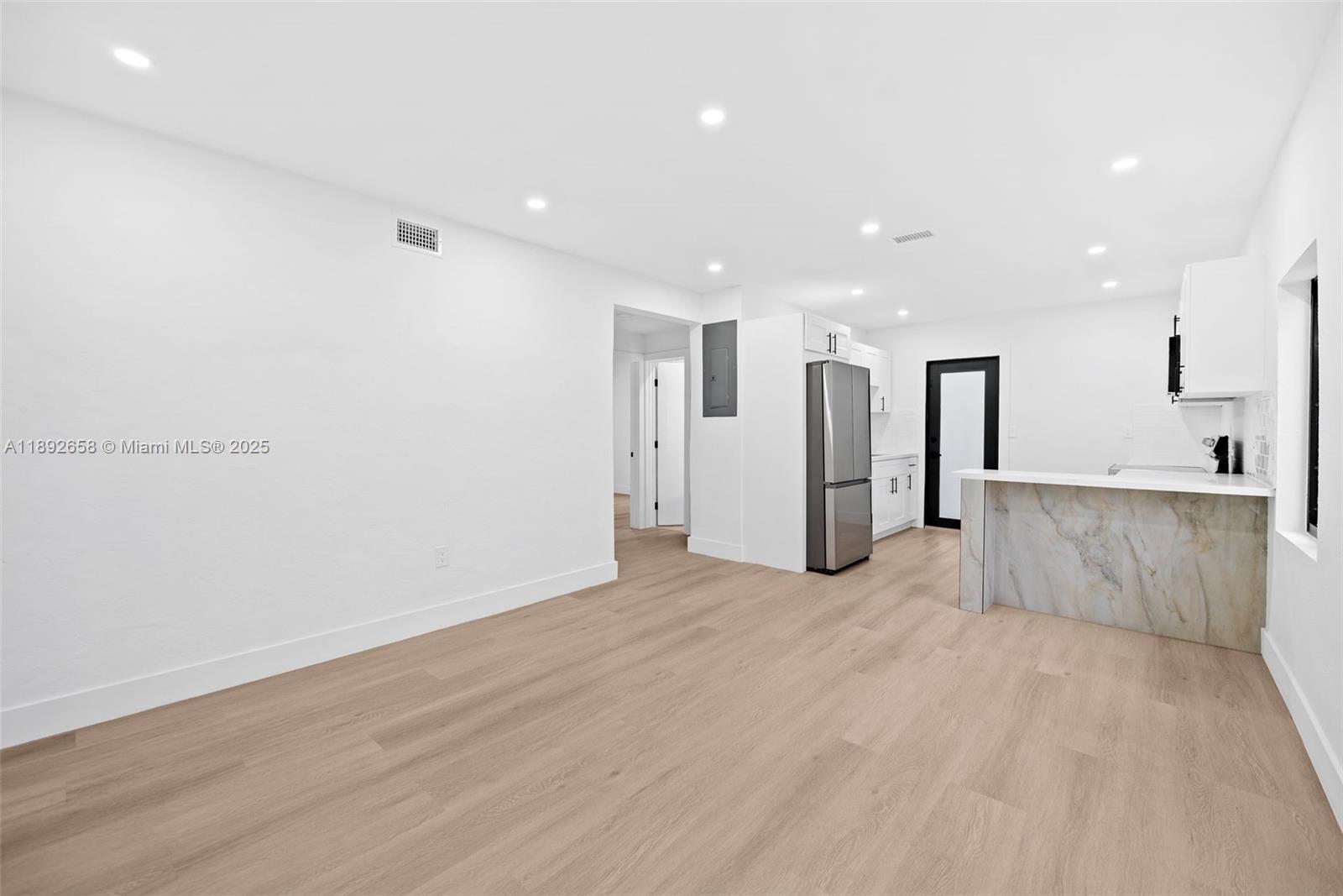 S MIAMI HEIGHTS ADDN H - Residential