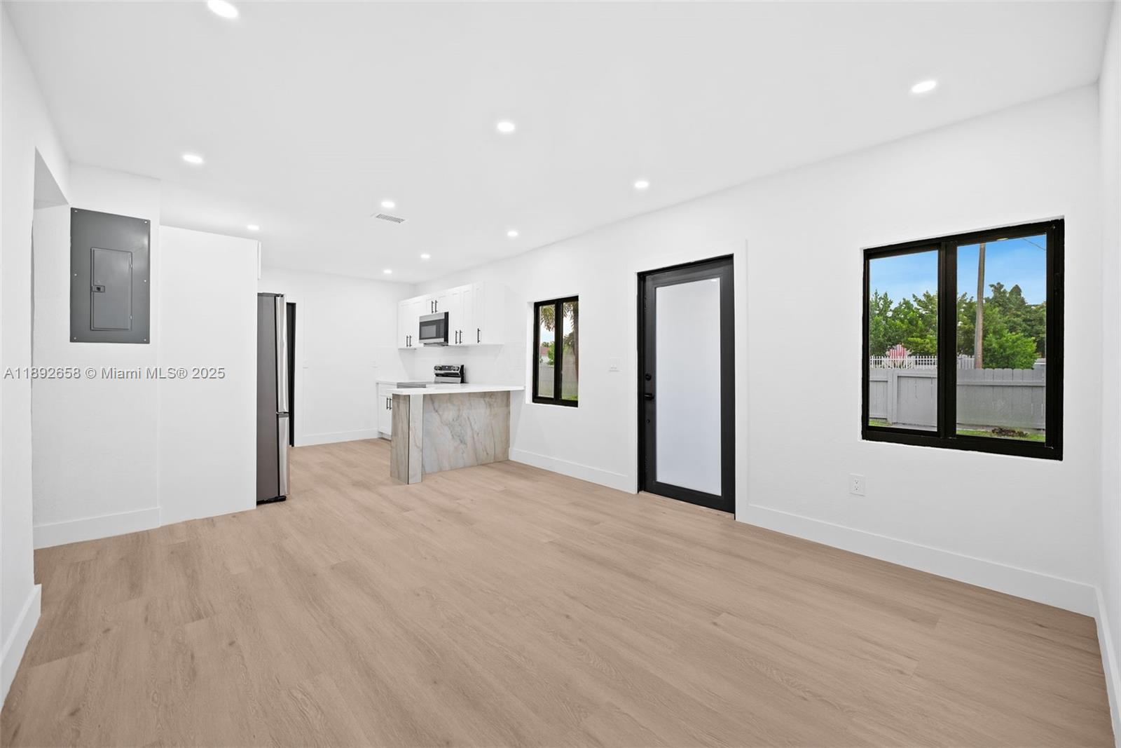 S MIAMI HEIGHTS ADDN H - Residential