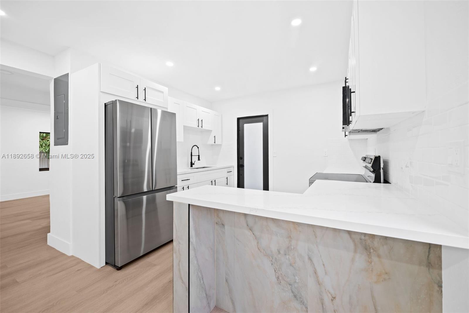 S MIAMI HEIGHTS ADDN H - Residential