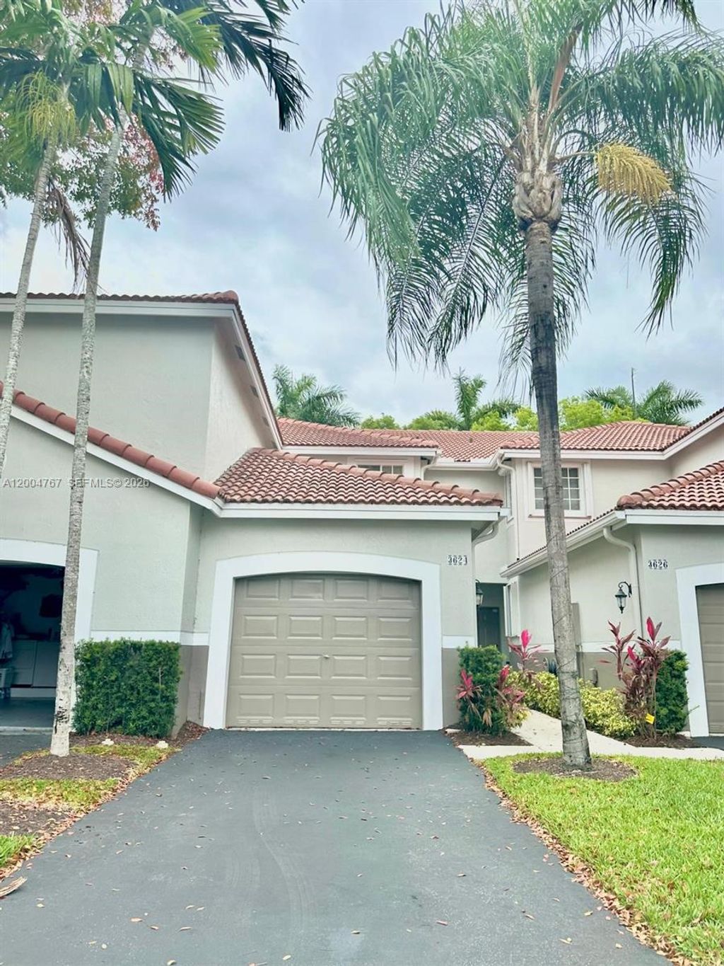 Photo of 3624 San Simeon Cr Cir, Weston, FL 33331 (MLS # A12004767)