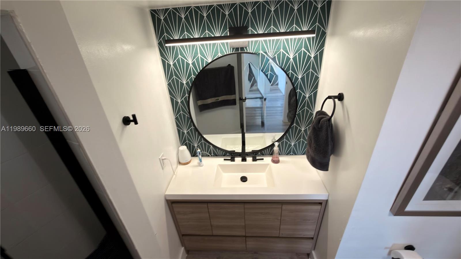 BUCKLEY TOWERS CONDO - EA - Residential