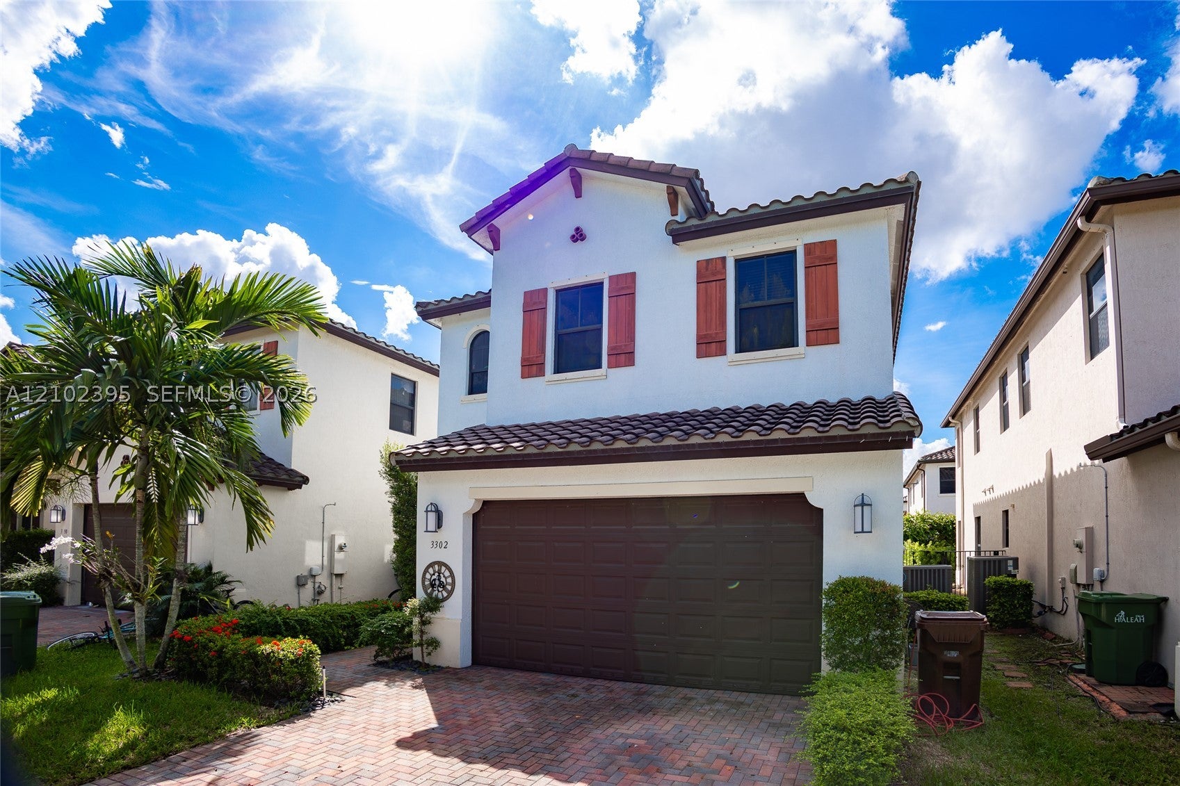 3302 W 97th Ter