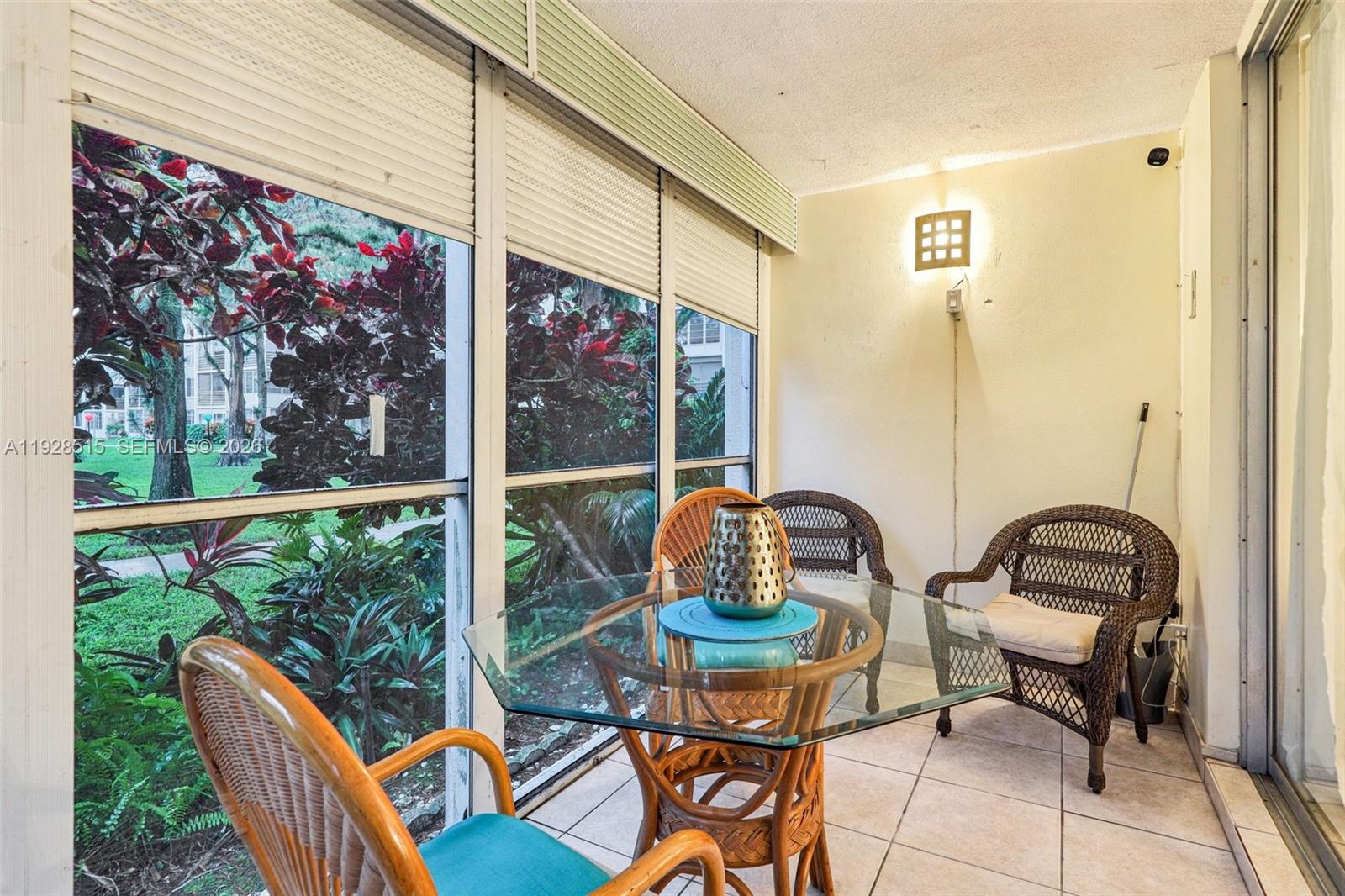 CYPRESS CHASE CONDO NO 1 - Residential