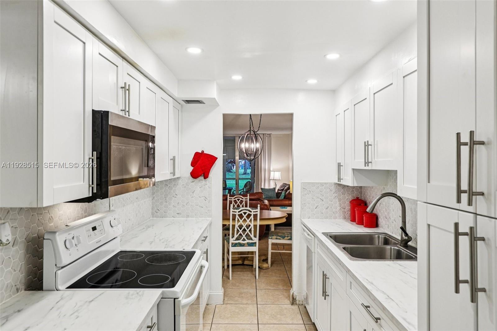 CYPRESS CHASE CONDO NO 1 - Residential