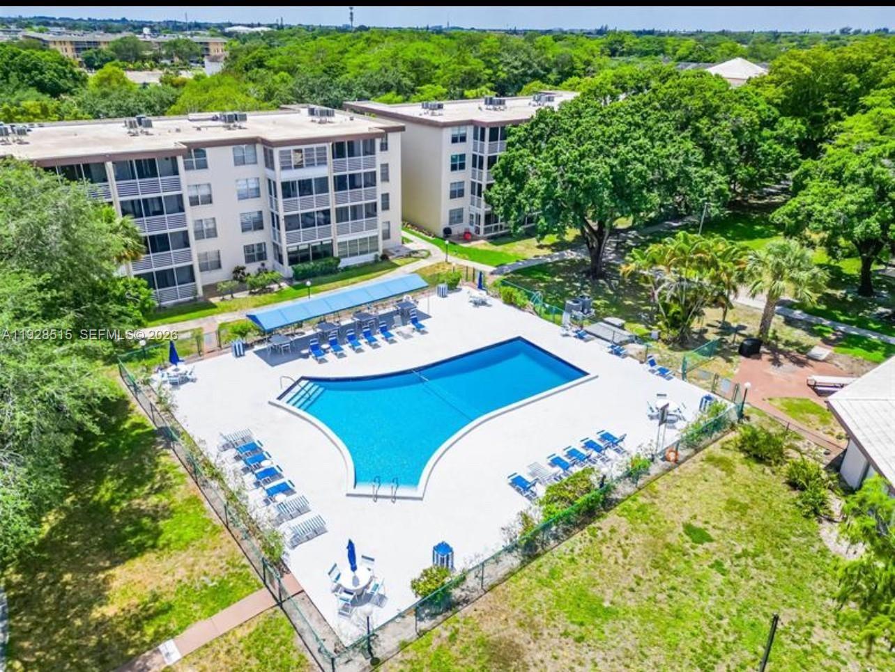 CYPRESS CHASE CONDO NO 1 - Residential